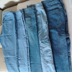 5 Blue Jeans